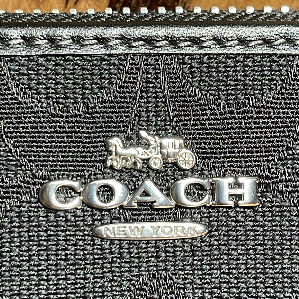 NEW COACH LONG ZIP AROUND WALLET IN SIGNATURE JACQUARD & REFINED CALF LEATHER - Picture 6 of 16